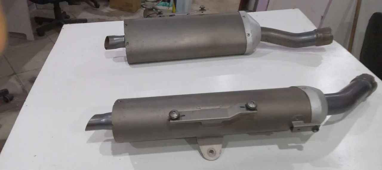 Par de Ponteira do cano da Yamaha R1 2007 2008 original  - Foto 5