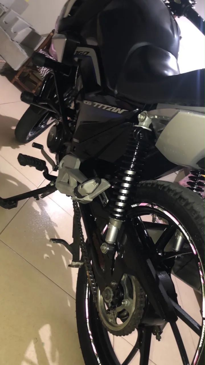 Vendo Titan 2022 - Foto 4