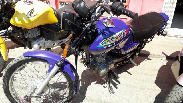 Moto cg 125 titan ano 1999 - toda original - Foto 2