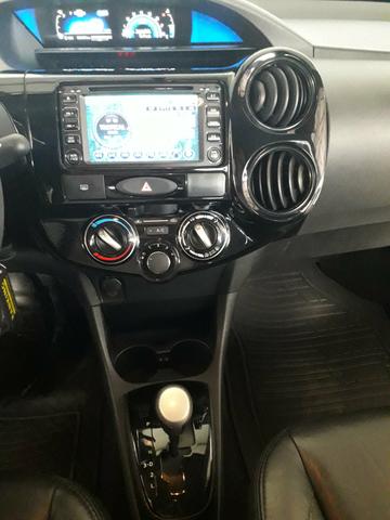 Toyota Etios 1.5x 2016/2017 aut - Foto 9