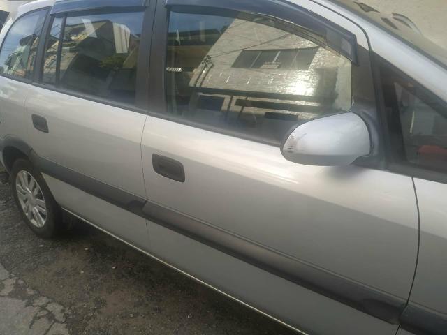 Vendo carro zafira - Foto 5