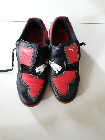 Tênis de Futsal PUMA - Tam 40 - R$ 60,00 - Foto 6