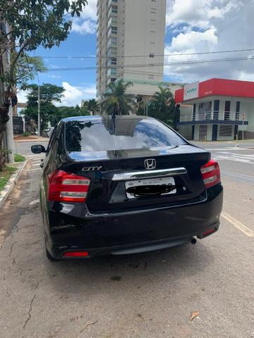 Honda CITY, muito novo, IPVA 2019 pago - Foto 3