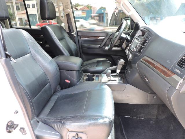Pajero 3.2 Full 4X4 HPE 2013/2013 Automático - Foto 2