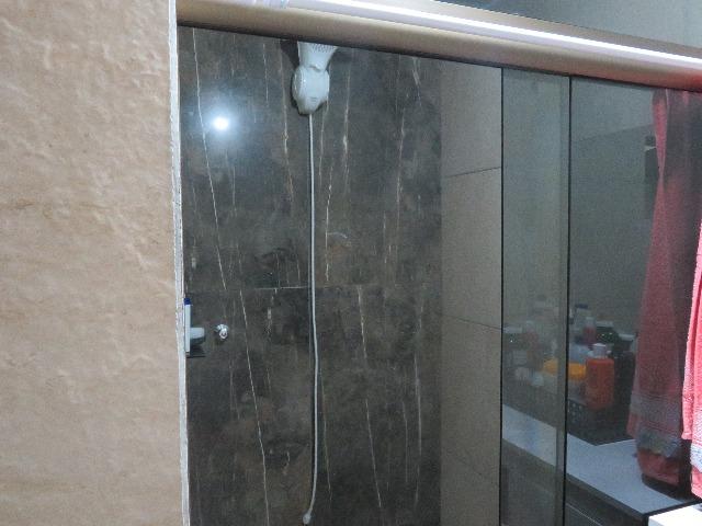Vendo casa de 2 andares 350,000 no centro de santa maria de jetiba Espirito santo - Foto 14