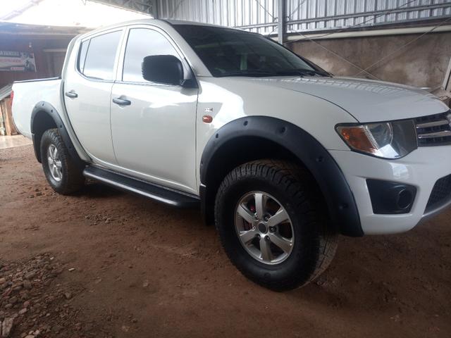 Triton 3.2 4x4 diesel pra venda ou troca - Foto 9