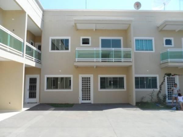 Sobrado condomínio ao lado do forum de caldas novas - Foto 2