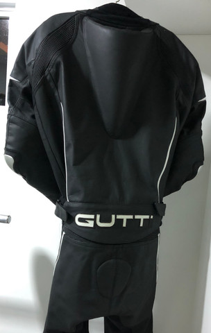 Macacão Gutti! Parcelo no cartão até 6x sem juros no cartão!