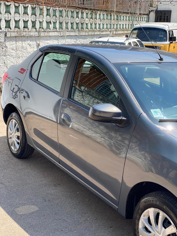 Renault Logan 1.6 2017 - Foto 9