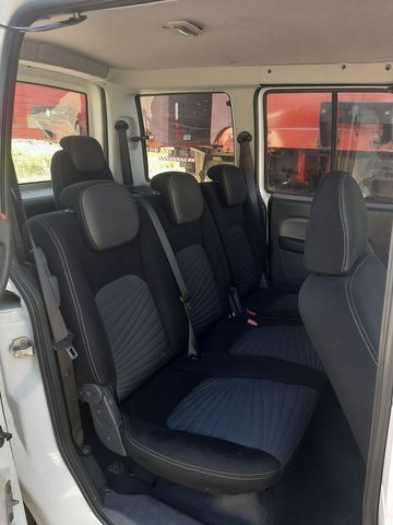Fiat doblo essence 1.8 7lug 2017 - Foto 4