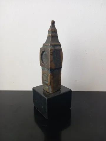 Escultura De Bronze Com 17,5 Cm - Foto 4