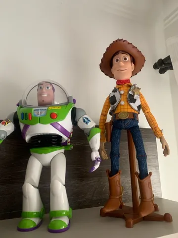 Coleção com 5 Filmes Infantis em Dvd Toy Story e Monstros Sa