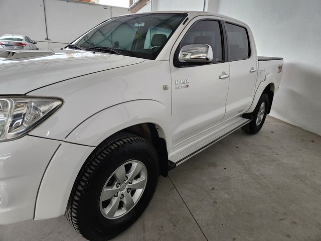 TOYOTA HILUX 2011 Usados e Novos - Cachoeiro de Itapemirim e Região sul,  Espírito Santo