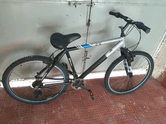 Bicicleta de alumínio 