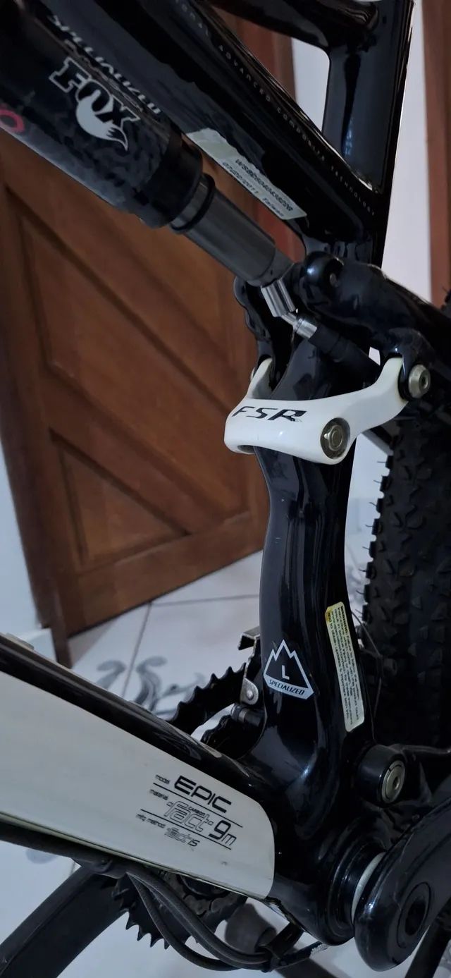 Specialized epic expert full carbon tamanho  - Foto 2