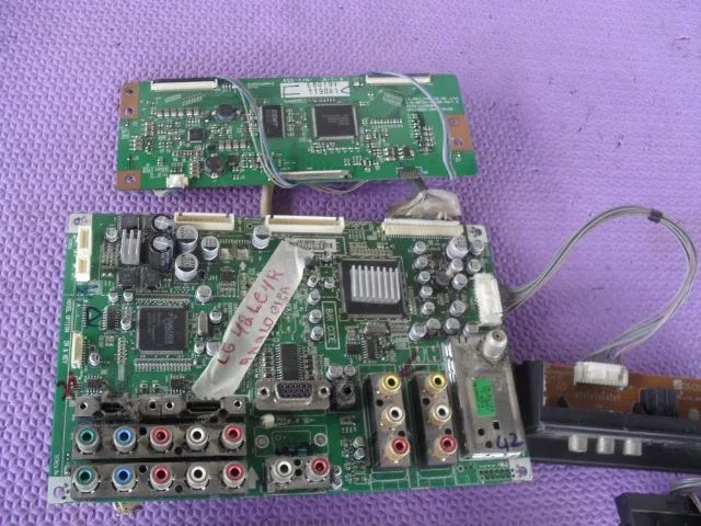 Tv  lg 42 lc4r placas  - Foto 2