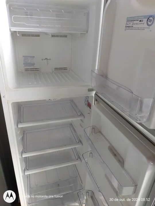 REFRIGERADOR ELECTROLUX DF 35A 220V - Foto 3