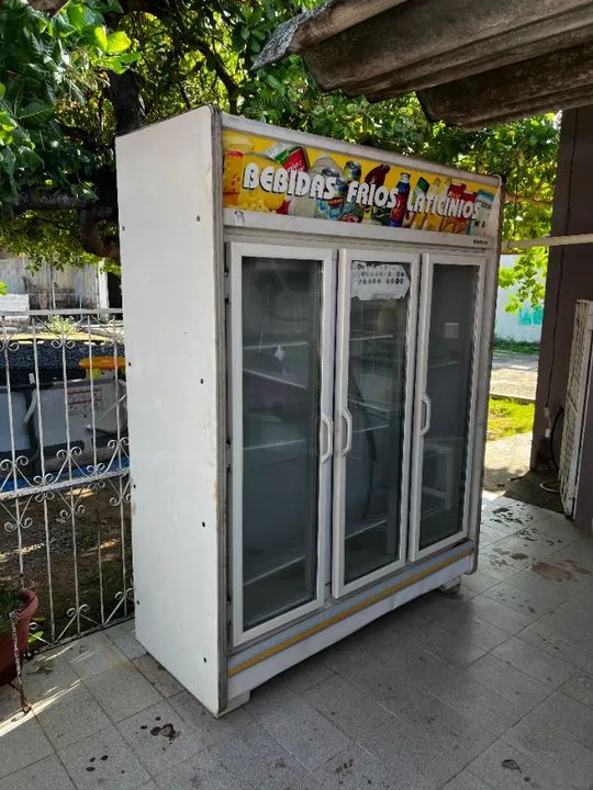 Expositor Vertical 3 Portas Gemini GEVT-3P GELOPAR