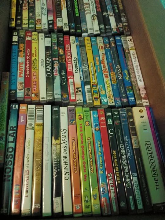 Lote com Aprox 1400 dvds originais vários gêneros  - Foto 4