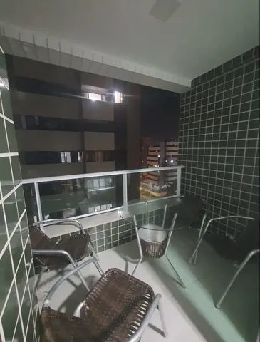 Belíssimo apartamento com varanda à 300 metros da orla de Jatiúca - Foto 13