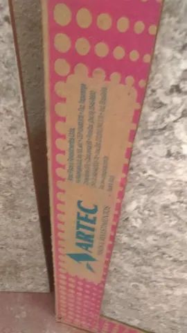 Piso 45cm x 45cm em porcelanato, caixa fechada, em bom estado. - Foto 4