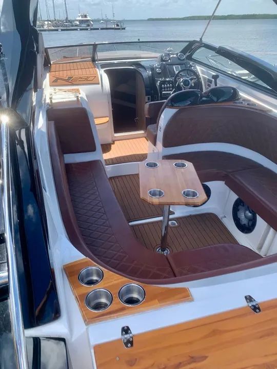 Lancha 29 pés NX290 Exclusive 350hp 2021/2022 COMPLETA para 12 pessoas - Foto 3