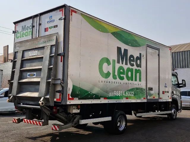 vw 11-180 Prime Delivery C/Baú com Plataforma Hidráulica - Foto 4