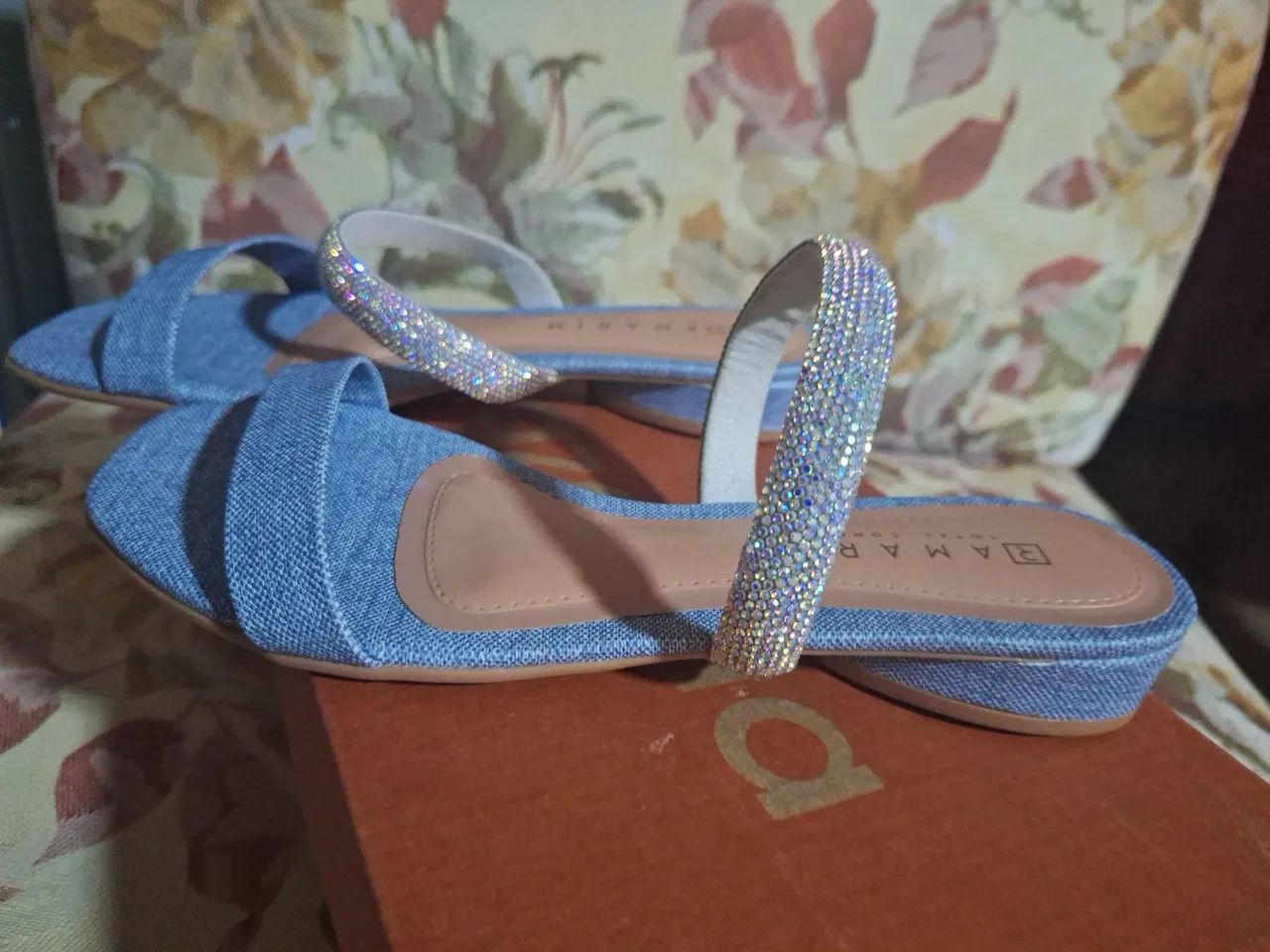 Sandálias Jeans com Strass Ramarim n. 37 nova - Foto 3