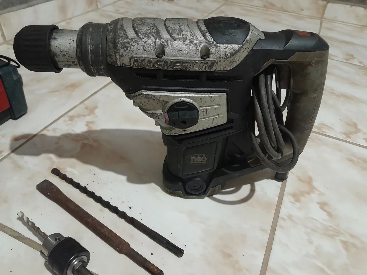 Furadeiras e Brocas para Concreto martelete em ótimo estado funcionando perfeitamente  - Foto 3