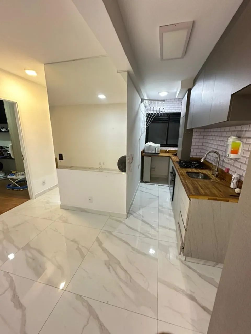 Apartamento linda vista mobiliado - Próximo a estação de trem - 1 vaga de garagem - Foto 3