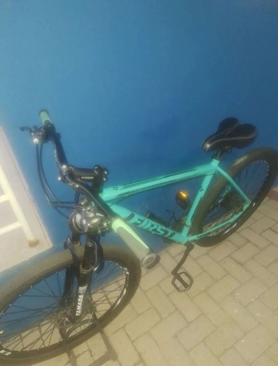 Bicicleta First