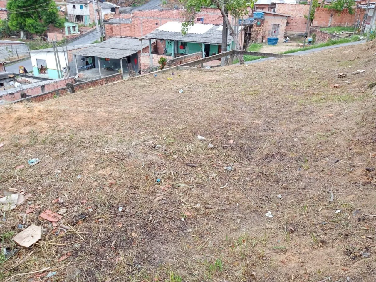Vendo esse lindo terreno