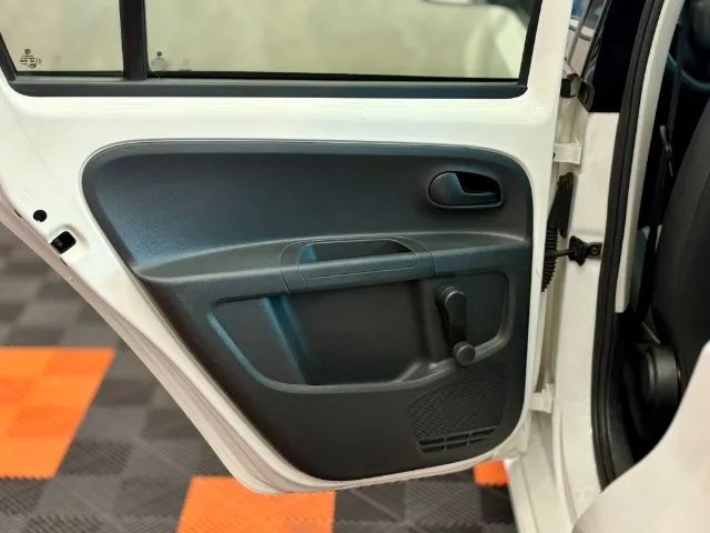 Volkswagen Up! Take 1.0 Total Flex 12V 5P 2016 - Foto 15