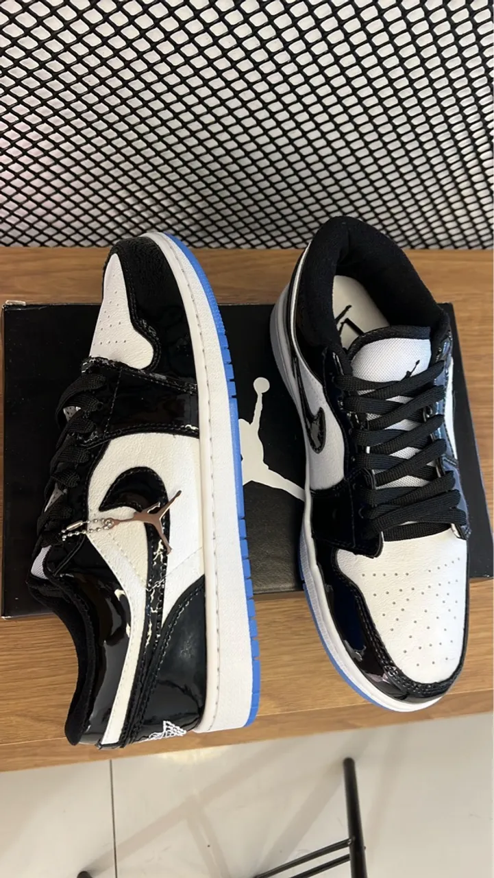 Tênis Air Jordan 1 Low SE Concord