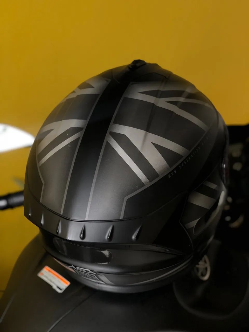 Capacete ASX black Australia 