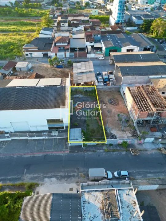 Lote de 360m2 totalmente sol da manhã na Praia do Morro em Guarapari - Foto 2