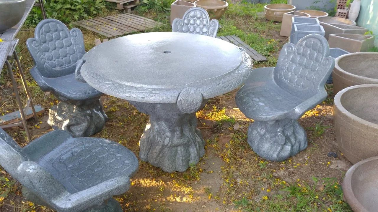 Conjunto Mesa e Poltronas  - Foto 4