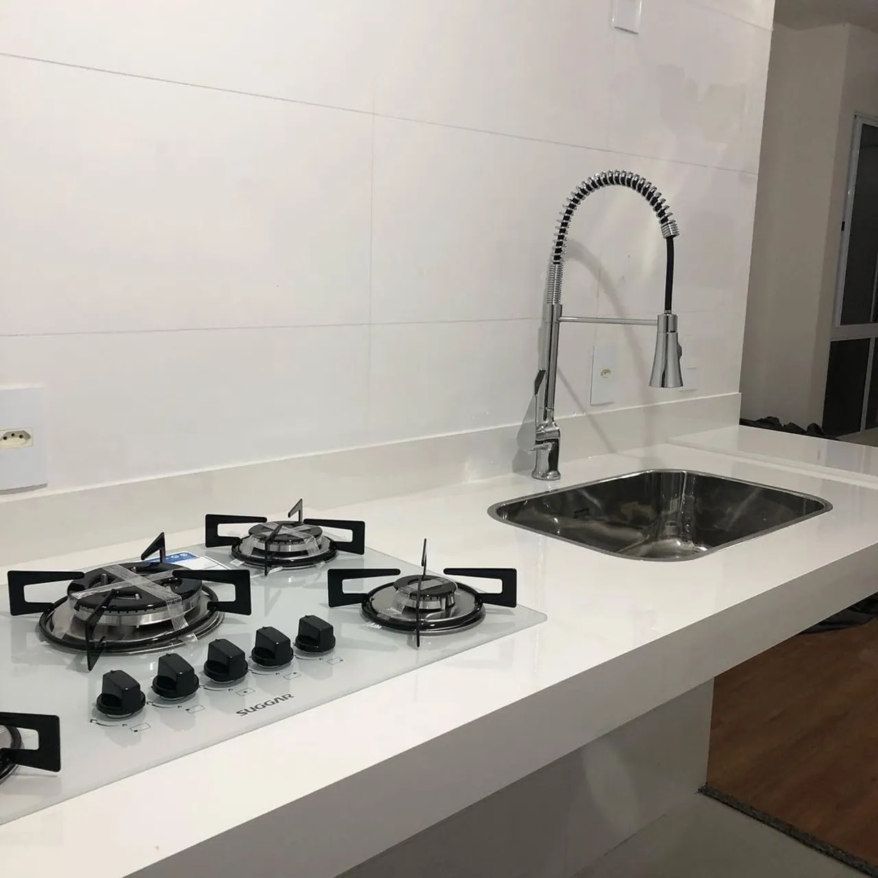 Pia de cozinha em porcelanato