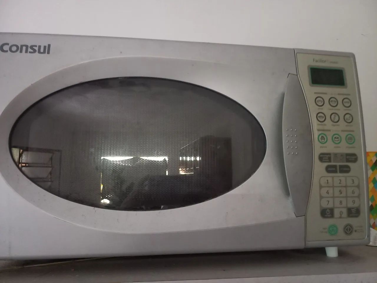 Microondas Consul com defeito