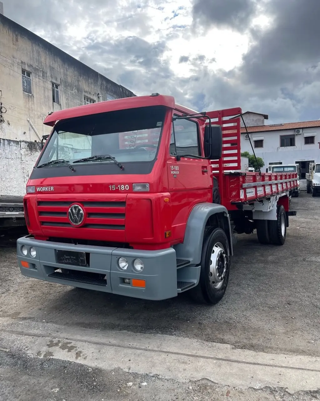 Caminhão carroceria