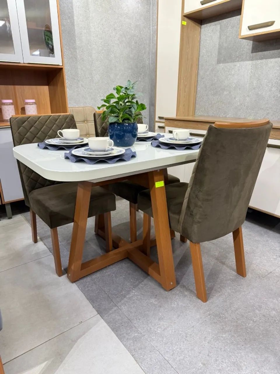 Mesa de Jantar Nova 
