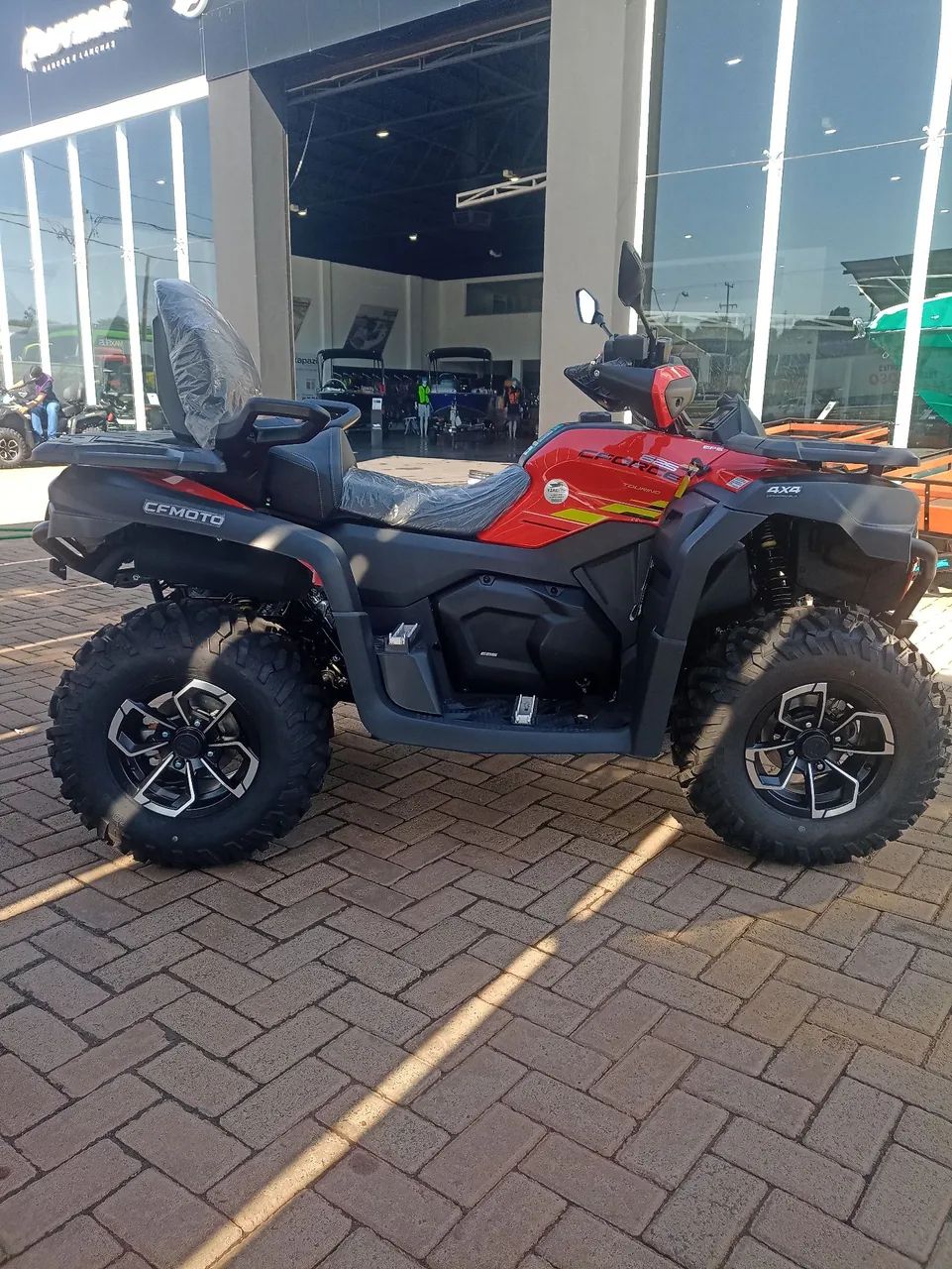 Quadriciclo Cforce 625 Touring - Foto 3