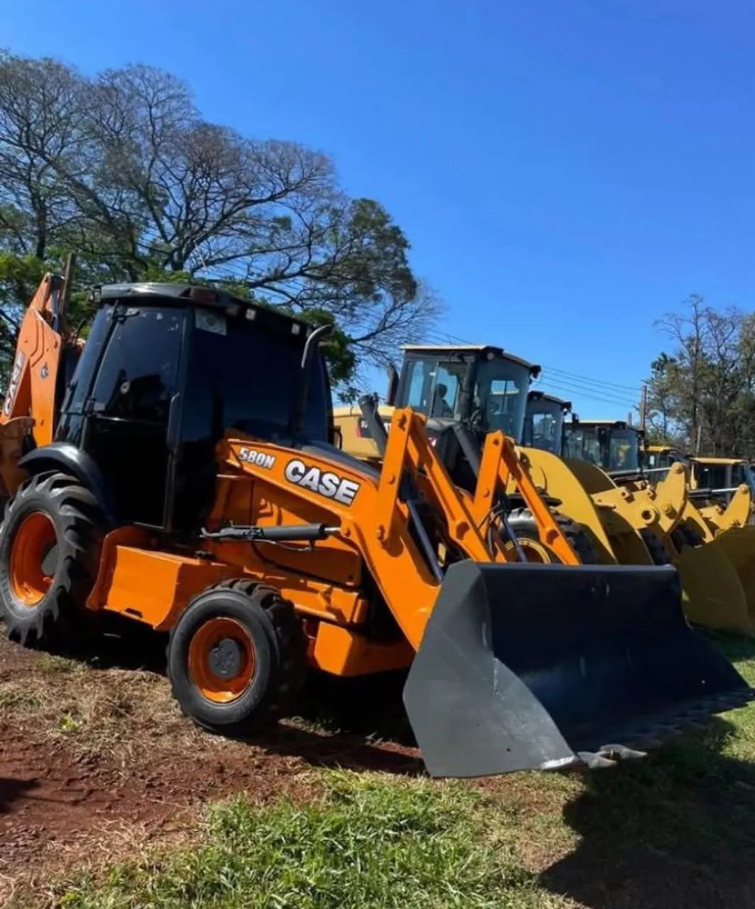 Retroescavadeira  - Foto 2