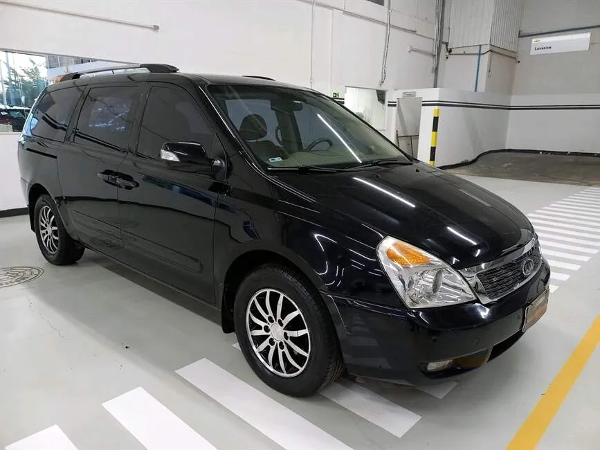 KIA CARNIVAL 3.8 EX V6 24V GASOLINA 4P AUTOMATICO