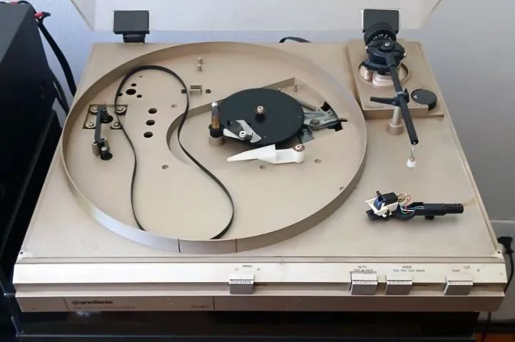 Toca-Disco Gradiente Belt Drive DS-40 - Foto 3