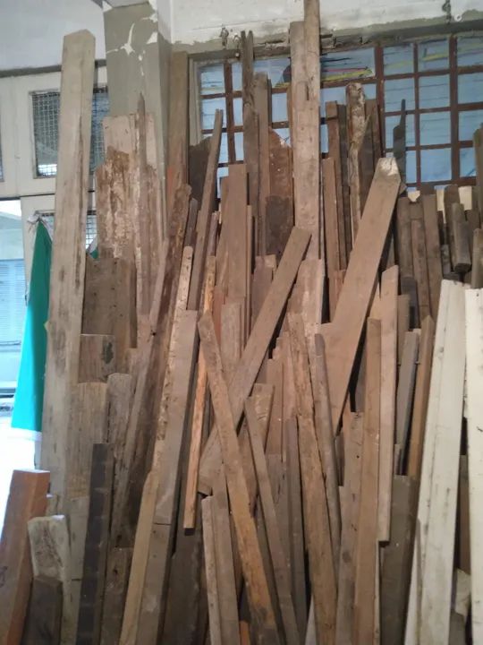 Lote de madeiras de demolição 