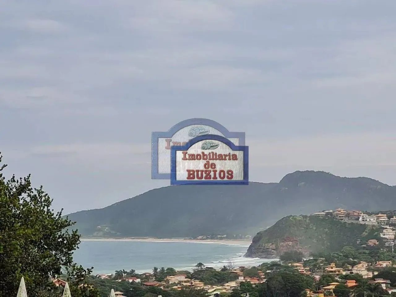 A Imobiliária de Búzios, VENDE: Lote de terreno com 1768m² no Alto de Búzios.