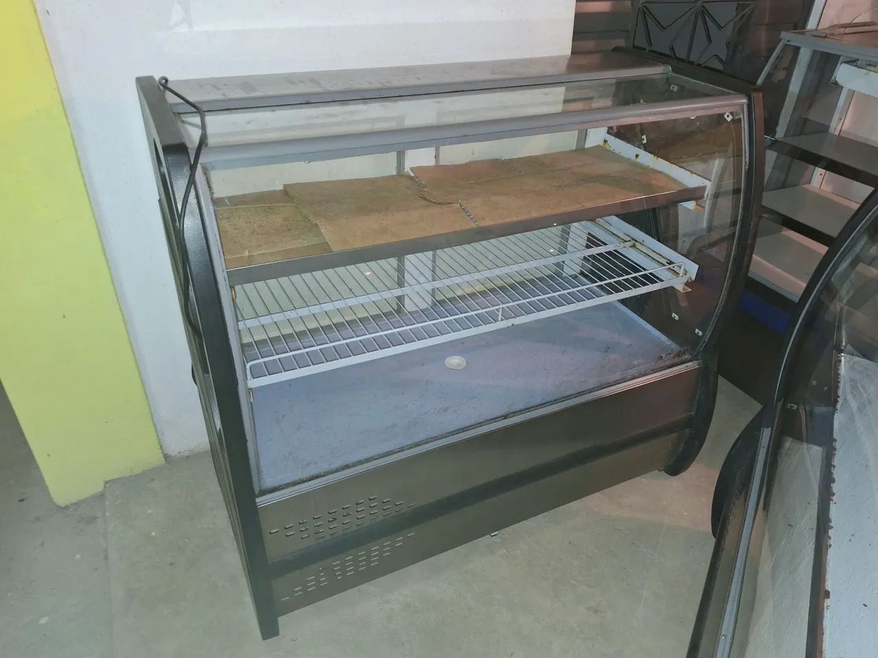 Balcões refrigerado, balcões secos e caixa  - Foto 3