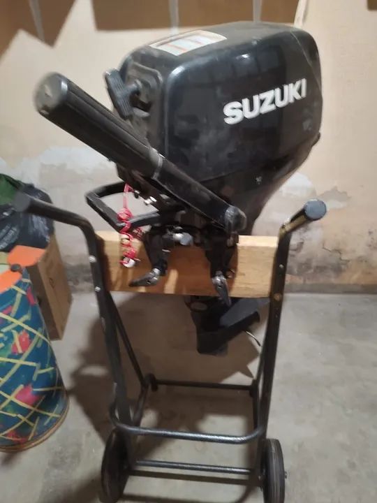 MOTOR DE POPA SUZUKI 15 hp - Foto 3