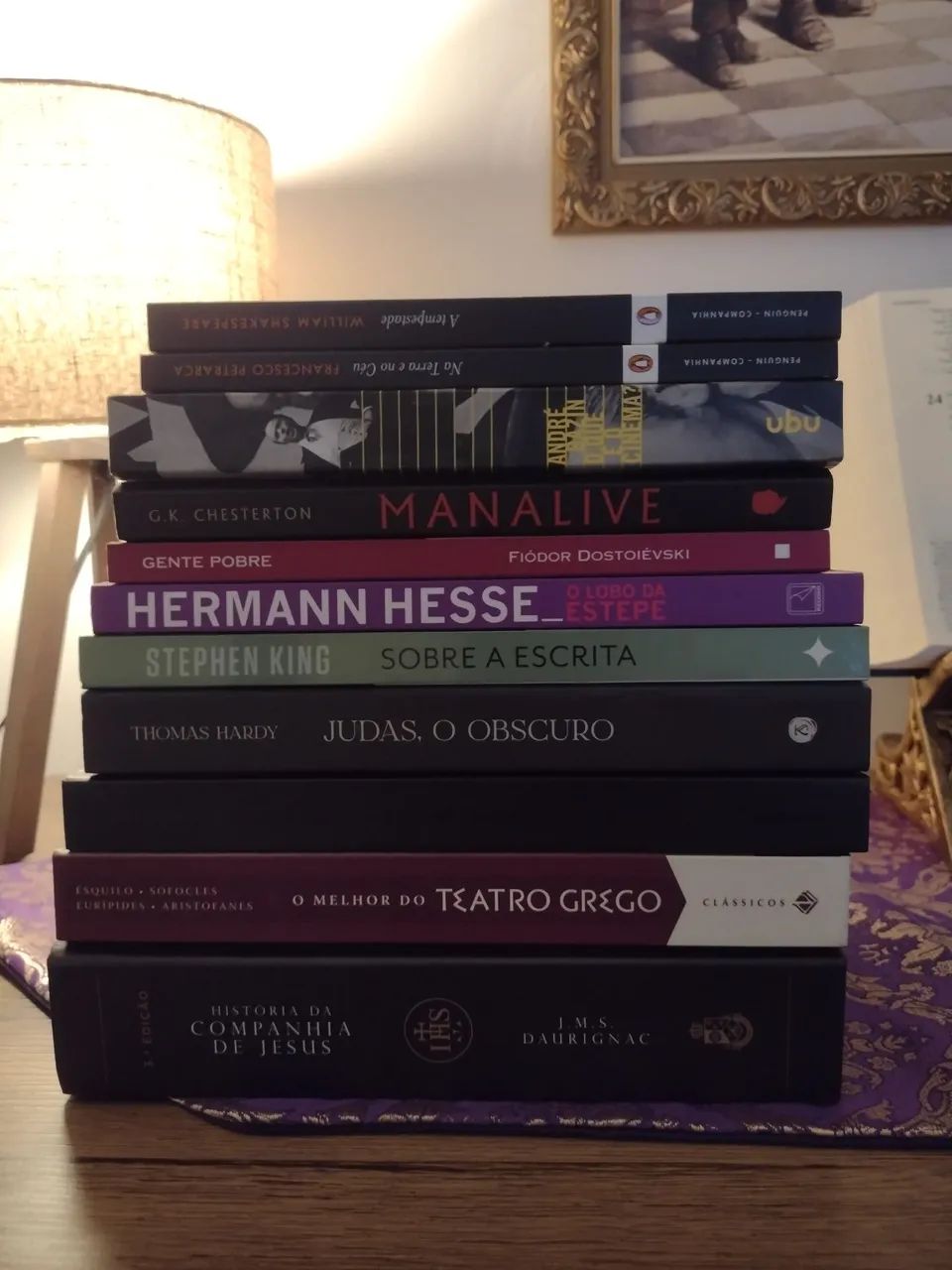11 livros ? de literatura clássica a ensaios de cinema e história dos Jesuítas. 